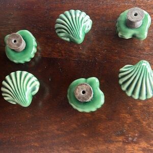 Set of six green ceramic shell drawer pulls